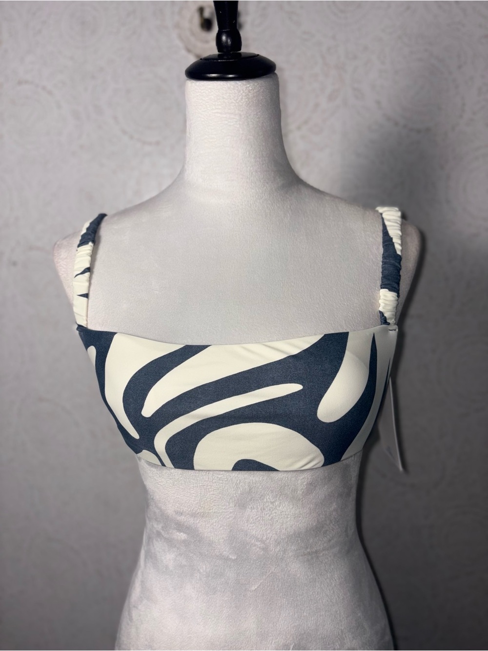 NWT O’Neill |  Beach Hut Geo Bundoran bikini top